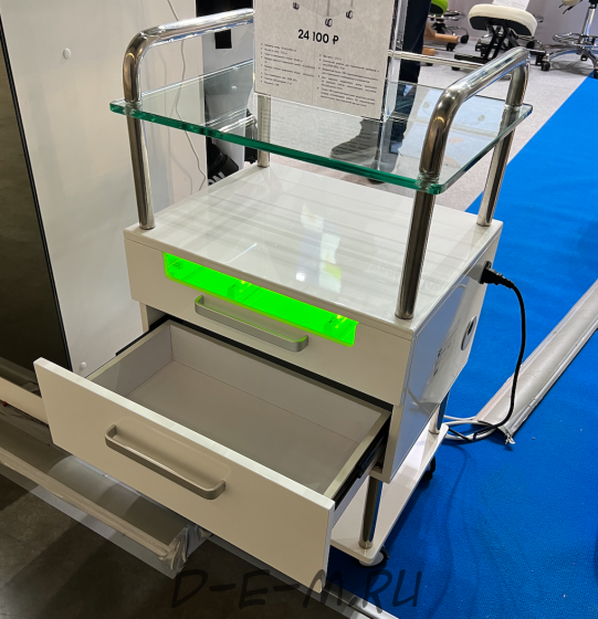 Тумба передвижная с УФ модулем Med-Mos