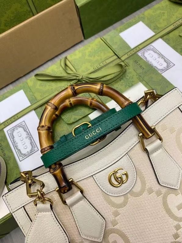 GUCCI BAMBOO DIANA 27х24х11 cm
