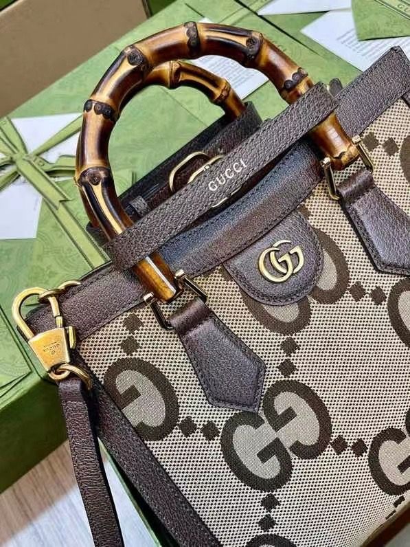 GUCCI BAMBOO DIANA 27x24x11 cm