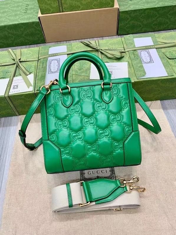 GUCCI MATELASS 28x22x10 cm