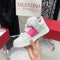 Кроссовки Valentino