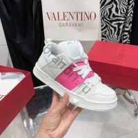 Кроссовки Valentino