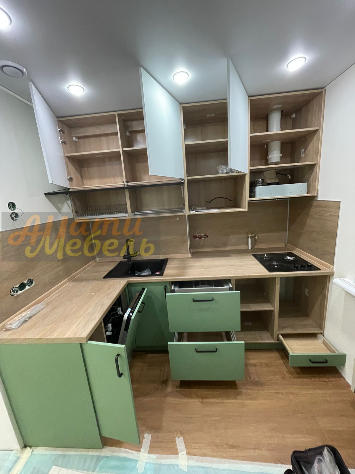 Кухонный гарнитур