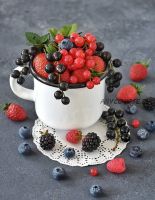 Смородина из полимерной глины (Наталия Иванова)