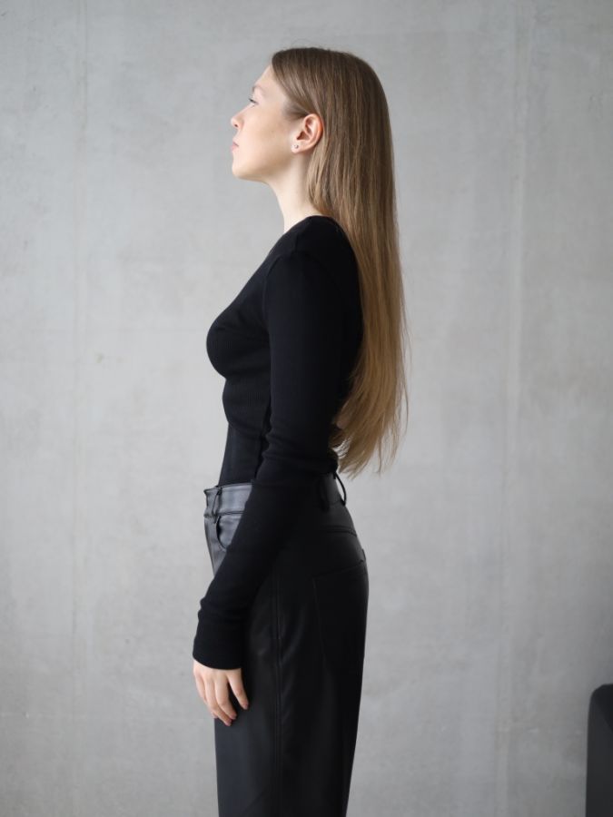 Кофта на одно плечо черная