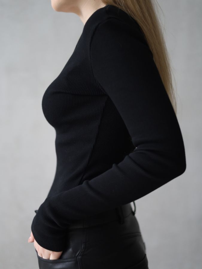 Кофта на одно плечо черная