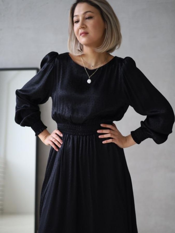 Платье Nero из вискозы черное