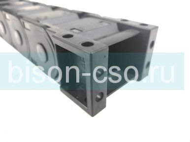 Кабель-канал гибкий 25х38 R100 закрытый, усиленный TMX2550.38.100 (крепления в комплекте)