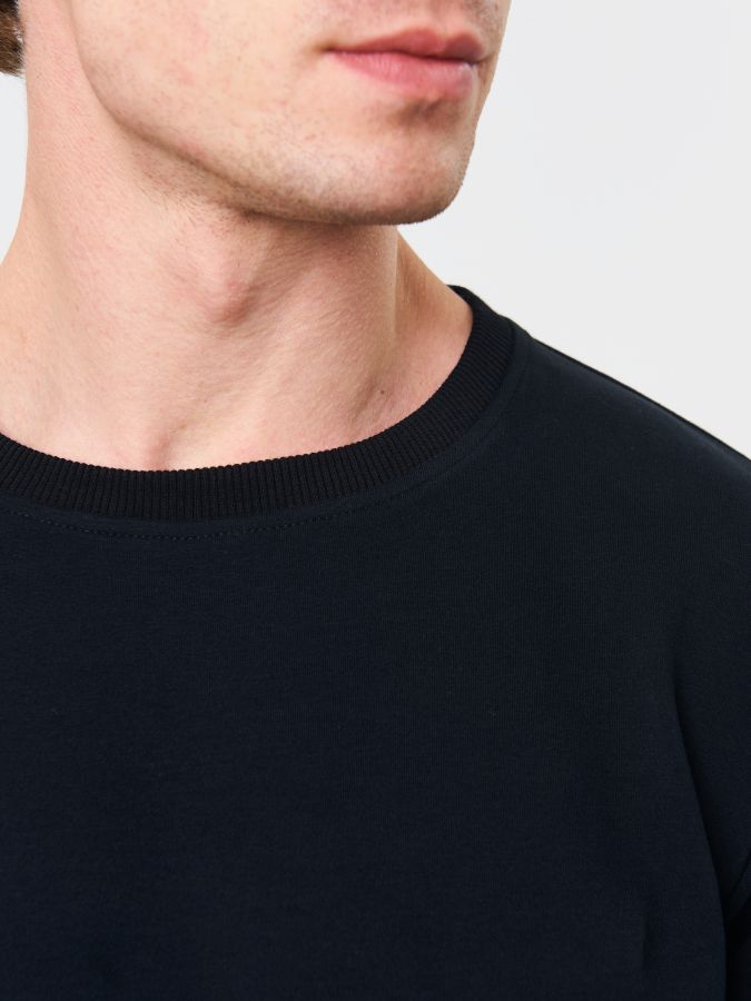 Кофта мужская черная