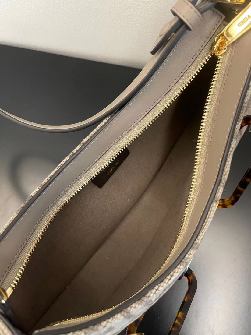 O’Lock Swing Leather Bag 32x11x5 cm