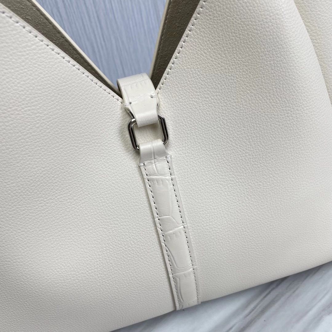 Givenchy G-Hobo 31x15x43 cm