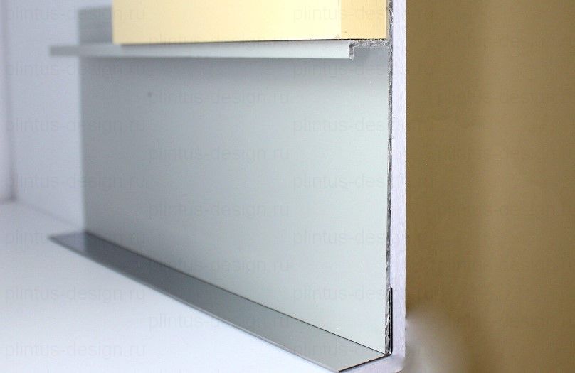 5957.01 Евротрим теневой профиль серебро 80 мм