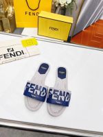 Шлепки FENDI