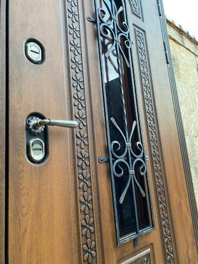 Дверь входная Termo-door Лацио с терморазрывом 3К Винорит Орех Лиственница