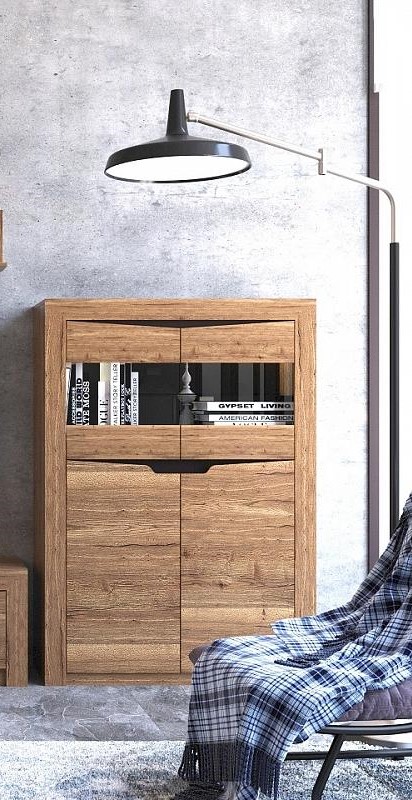 Пенал низкий со стеклом "Гарда"