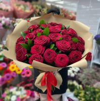 Букет из 31 красной розы