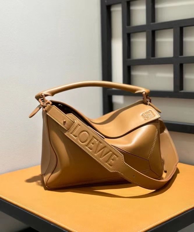 Loewe Puzzle 29x19x12 cm