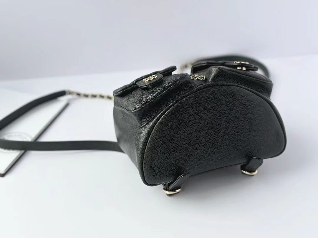 Рюкзак Chanel 20,5 x 20 x11,5 cm