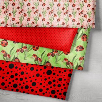 Клевер и божьи коровки