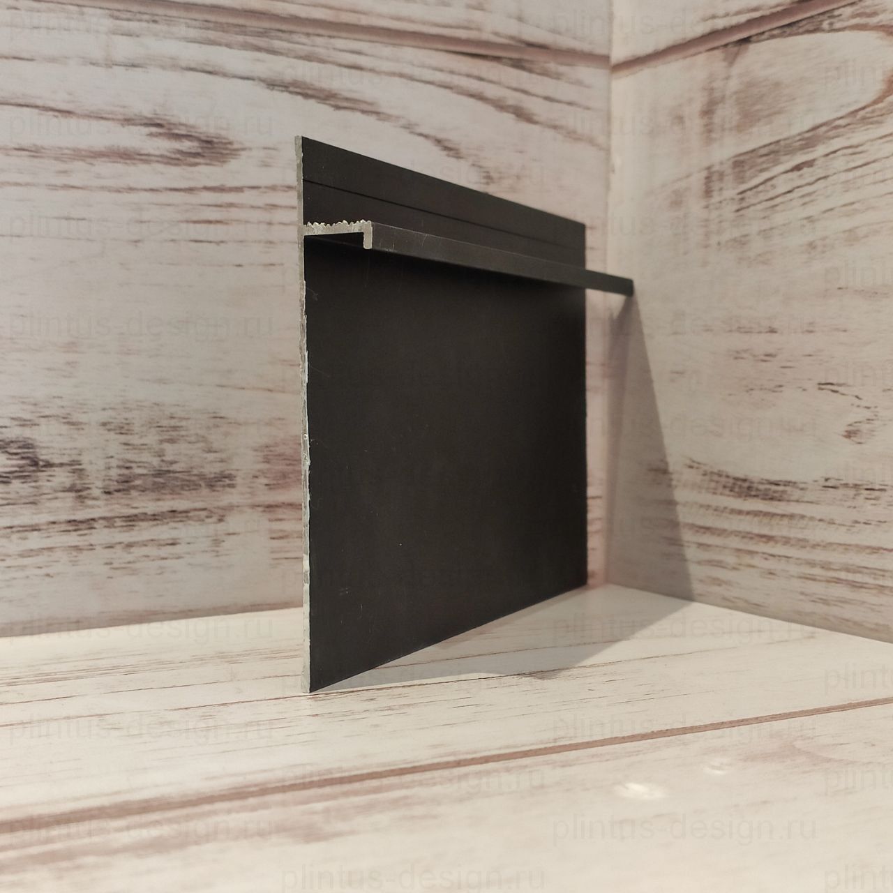 5957.05 Евротрим теневой профиль чёрный 80 мм