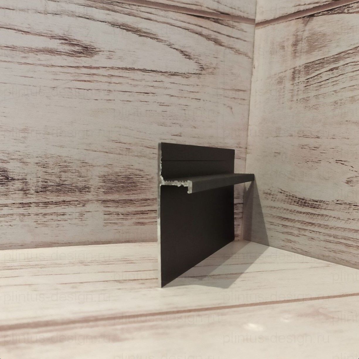 Евротрим теневой профиль чёрный 40 мм