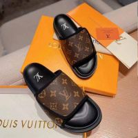 Шлепанцы Louis Vuitton