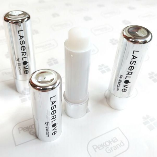 Серебристые помады с логотипом LaseLove