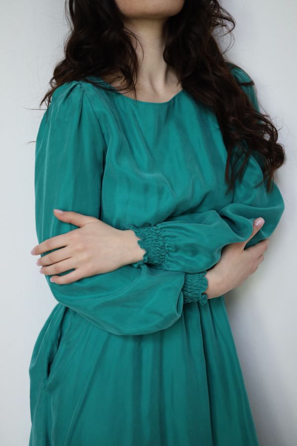Платье Verde из купры изумруд