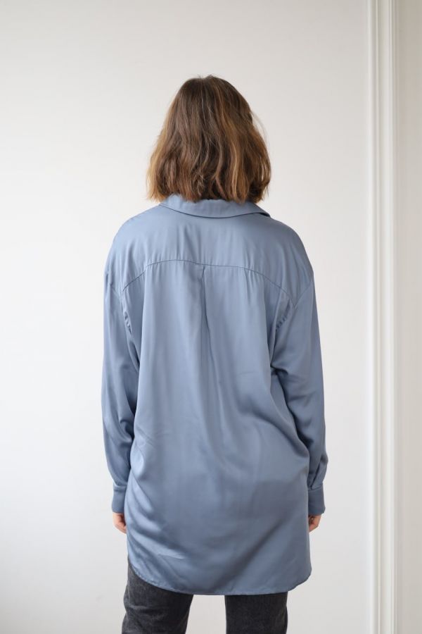 Рубашка из бамбука синяя