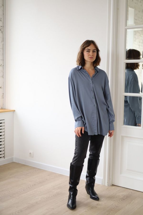 Рубашка из бамбука синяя