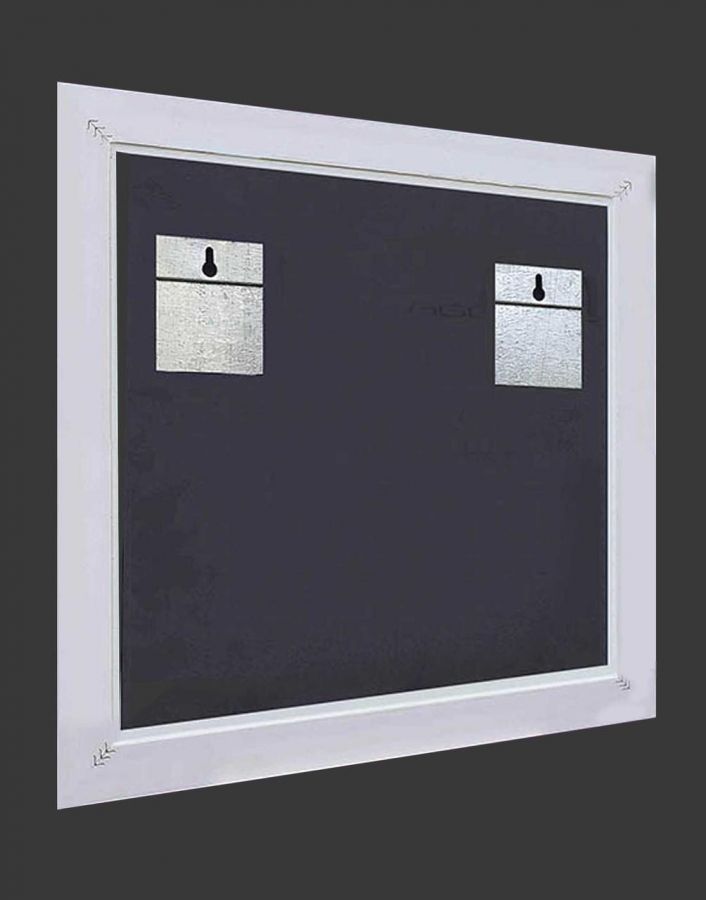 Зеркало в раме на стену для макияжа настенное в ванную прихожую коридор Textured silver 47х47 см серебро