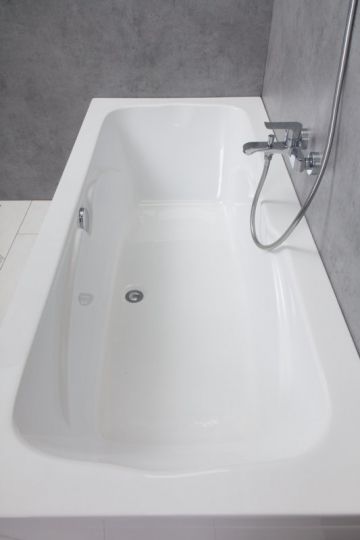 Ванна акриловая с защитным экраном Belbagno BB104 180x80 схема 4