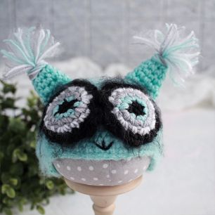 Вязаная шапочка Сова пушистая Мятная