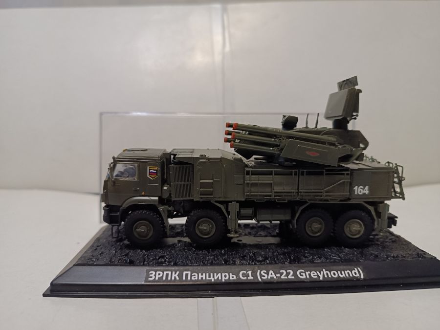 ЗРПК  Панцирь С1 (SA-22 Greyhound)  1/72