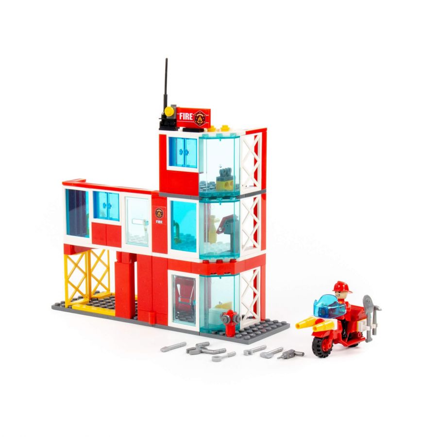 Конструктор "Классик" "Город. Пожарная часть-1.5" (159 элементов) (в коробке)