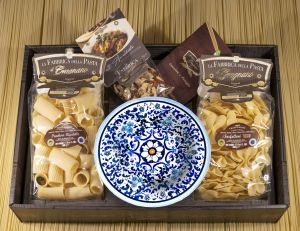 Подарочный набор пасты Позитано Плюс Piatto Fondo 800 Style Pasta & Cond с тарелкой 21 см - Италия