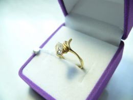 502/25  Кольцо с фианитами