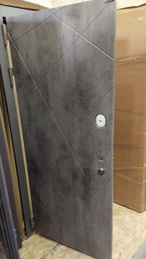 Входная дверь Лабиринт LOFT 29 Серый софт рельеф