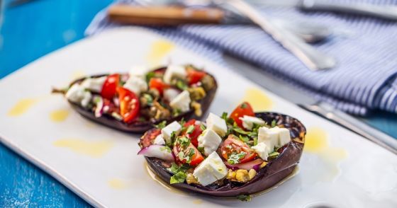 БАКЛАЖАН С СЫРОМ ФЕТА И ВЯЛЕННЫМ ТОМАТОМ