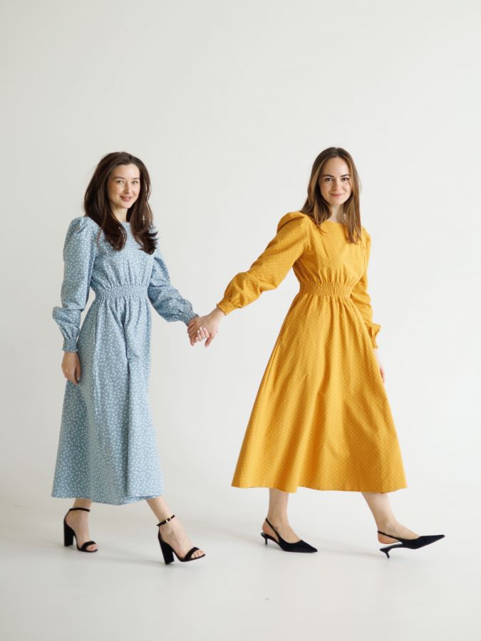 Платье Azzurro с ромашками