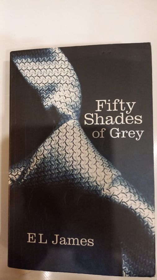 50 shades of grey с подписью автора E.L. James