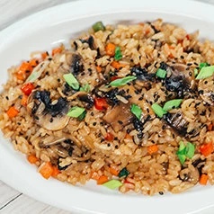 WOK Рис с овощами и грибами 330г