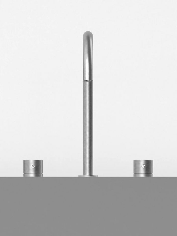 Смеситель для кухонной мойки встраиваемый Quadro design Idealaqua Inox 2.543.12.600 ФОТО