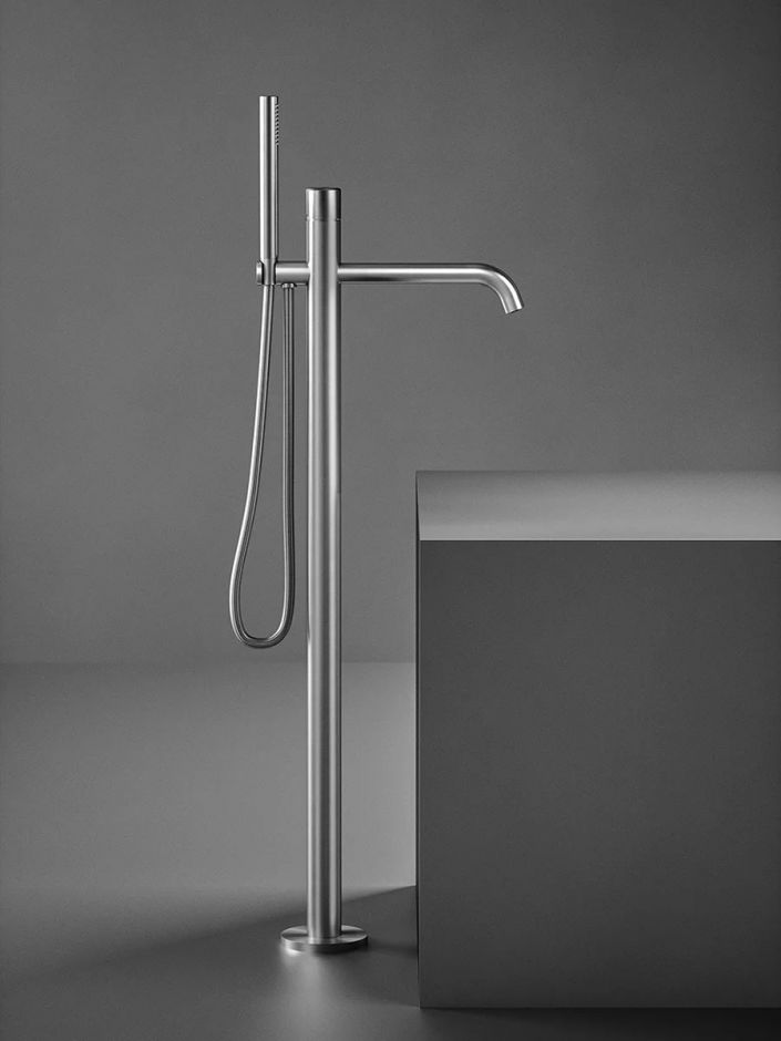 Смеситель для ванны напольный Quadro design Stereo 16 62/1 ФОТО