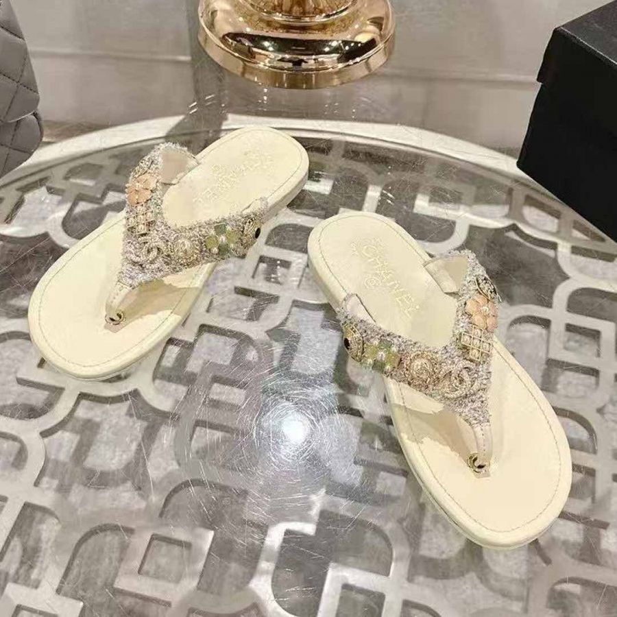 Шлепанцы CHANEL Premium