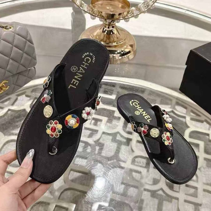 Шлепанцы CHANEL Premium
