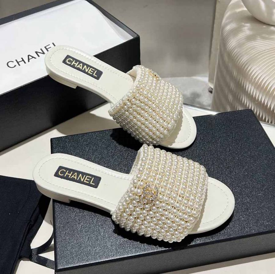 Шлепанцы CHANEL Premium