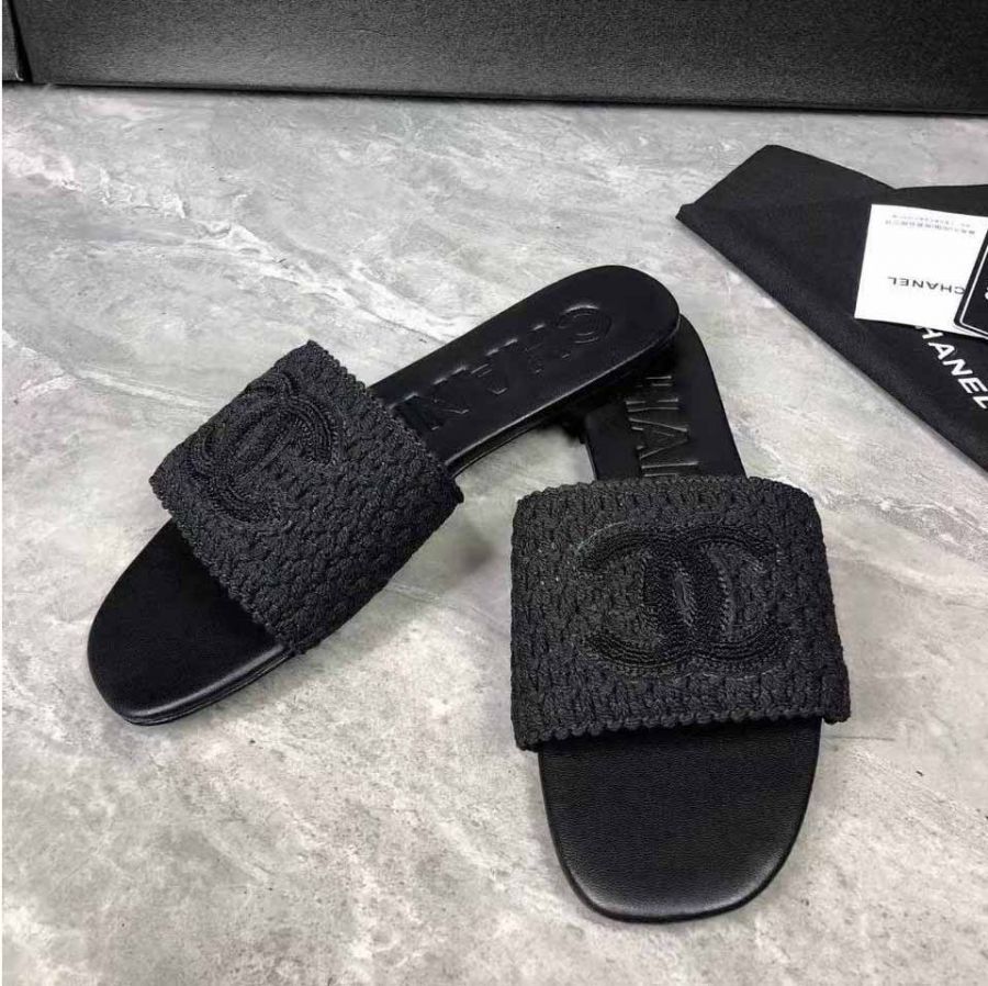 Шлепанцы CHANEL Premium