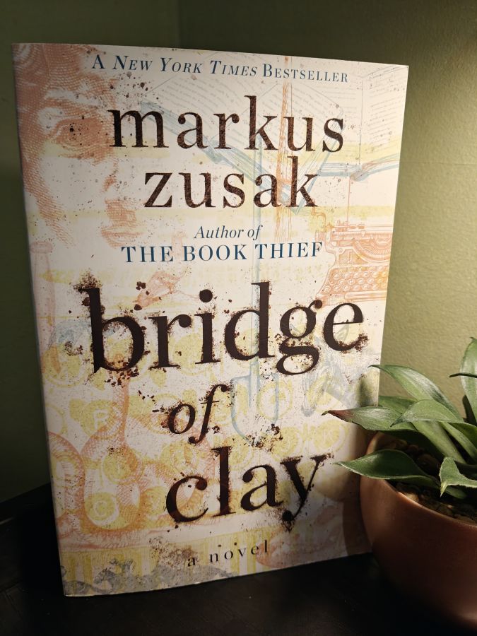 Bridge of clay by Markus Zusak (автор the Book Thief)