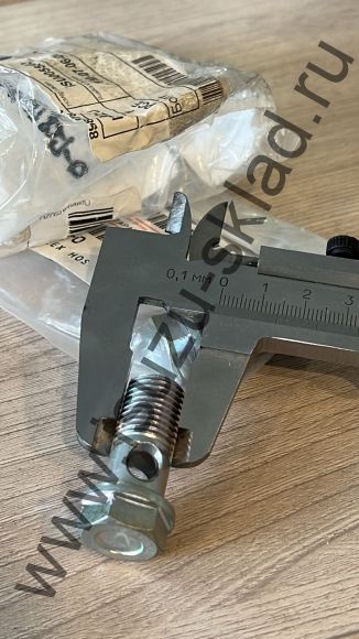 Болт штуцер масляной трубки m14x30 4hg1/4hk1/6hk1/6wg1 (Isuzu)
